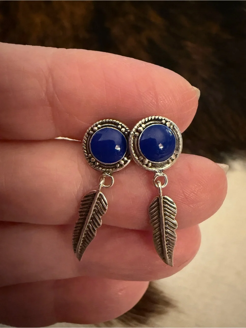 ❤️Blue Lapis Lazuli Navajo Style Stamped Sterling Silver Dangle Feather Earrings